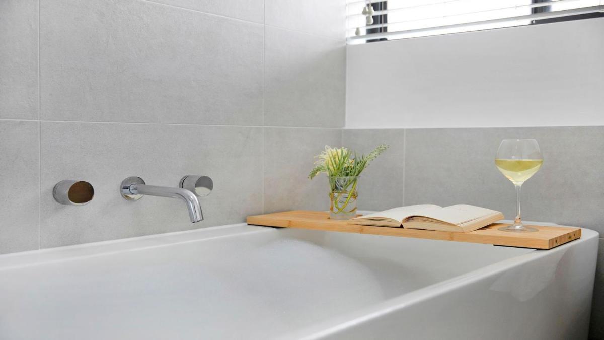 Suitetrails - St Tropez Beachside Luxe