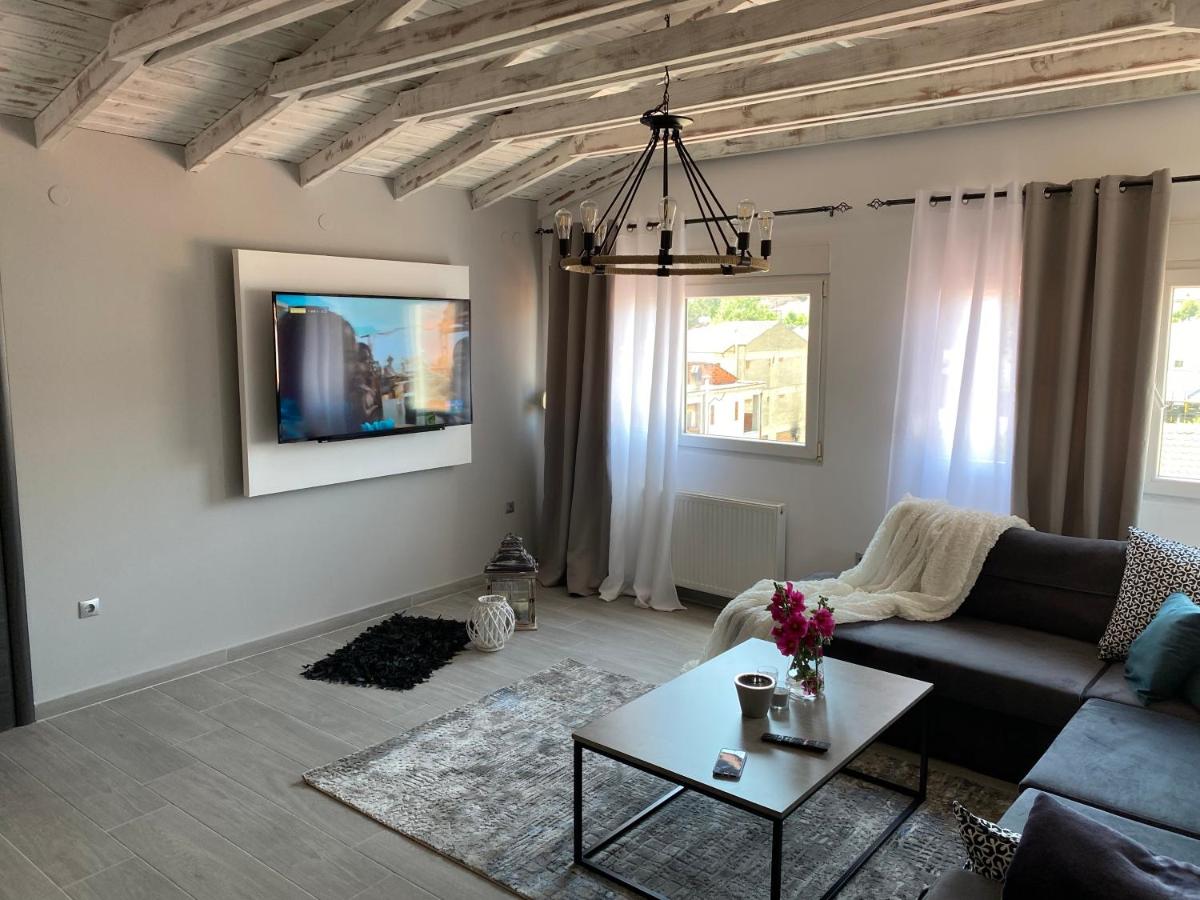 Florina Sky Loft - Housity
