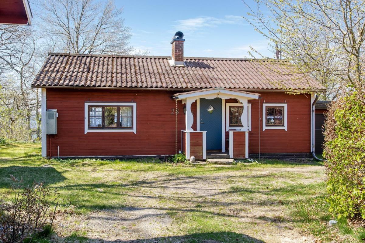 Holiday house with fantastic location and private lake plot - Housity