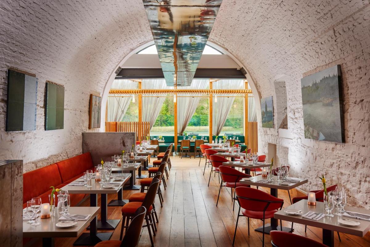 Ice House Hotel - Housity