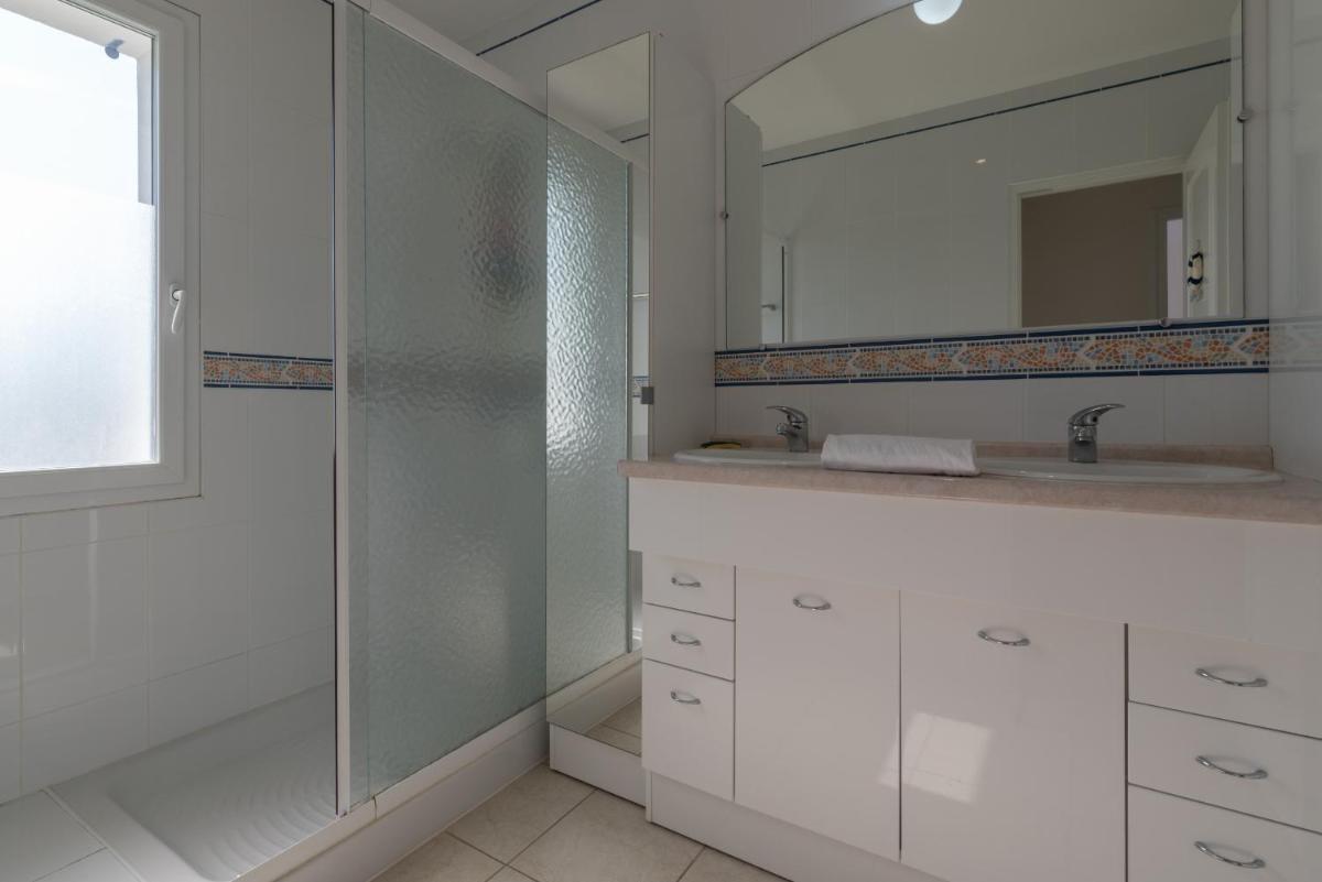 Suitetrails - Maison spacieuse avec jardin arboré - proche plage