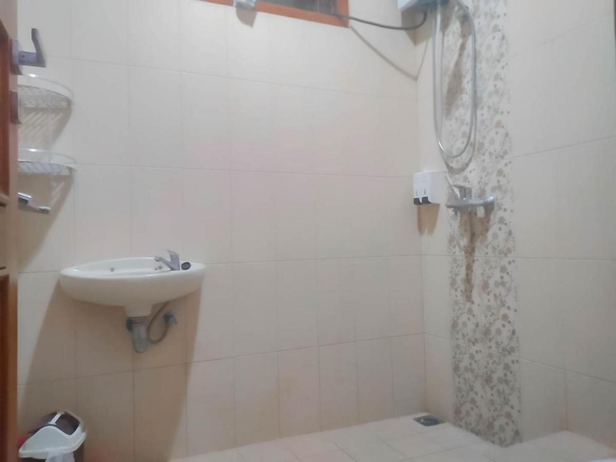 Kedai Oma Mitra RedDoorz - Housity