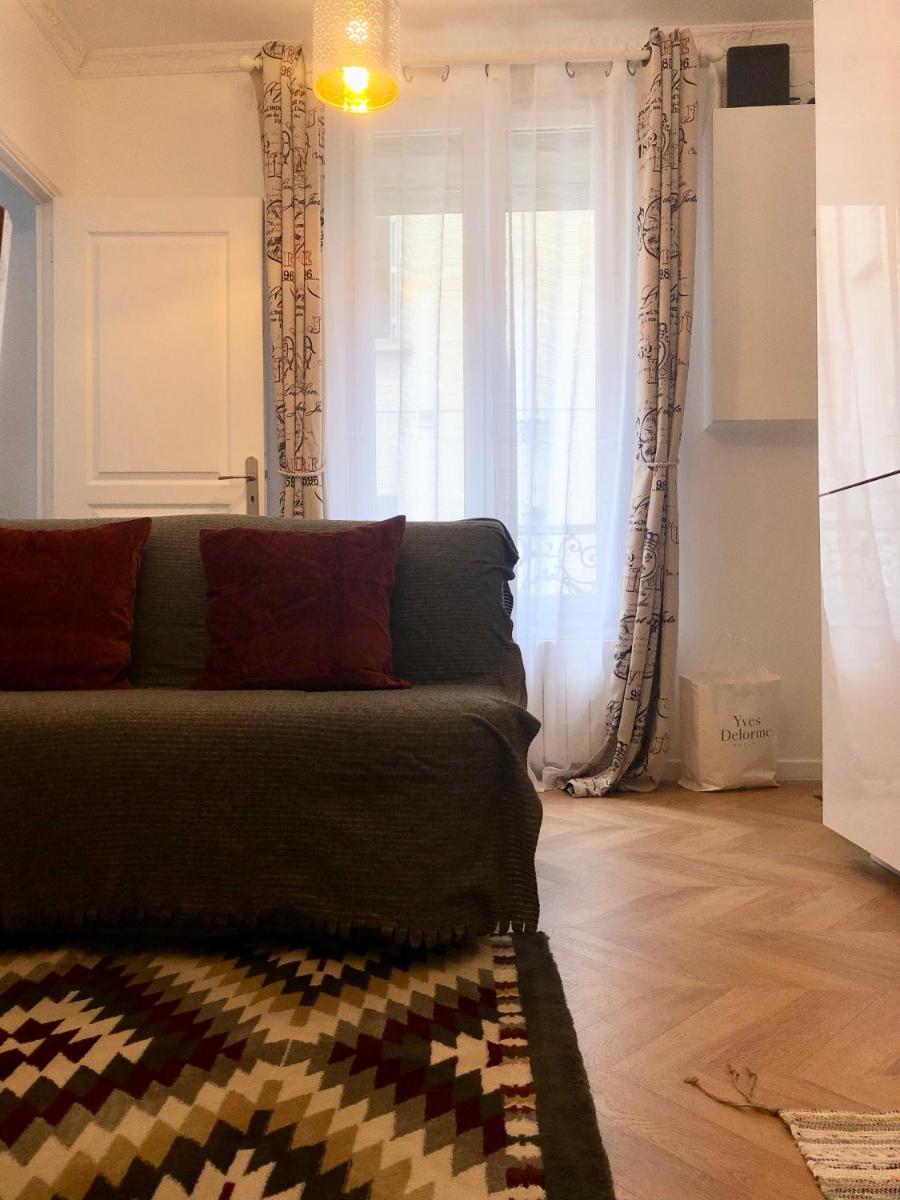 Suitetrails - 1 bedroom 1 living room with equipped kitchen apartment 10 mins walking Château Versailles