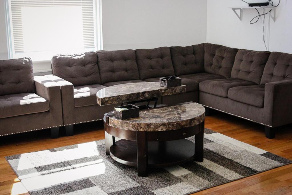 Luxurious 5star Location 2 QUEEN Bed’s TROY NY - Housity