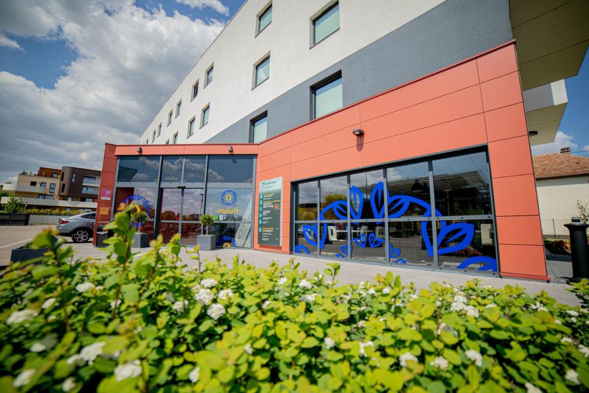 Oneloft Hotel - Housity