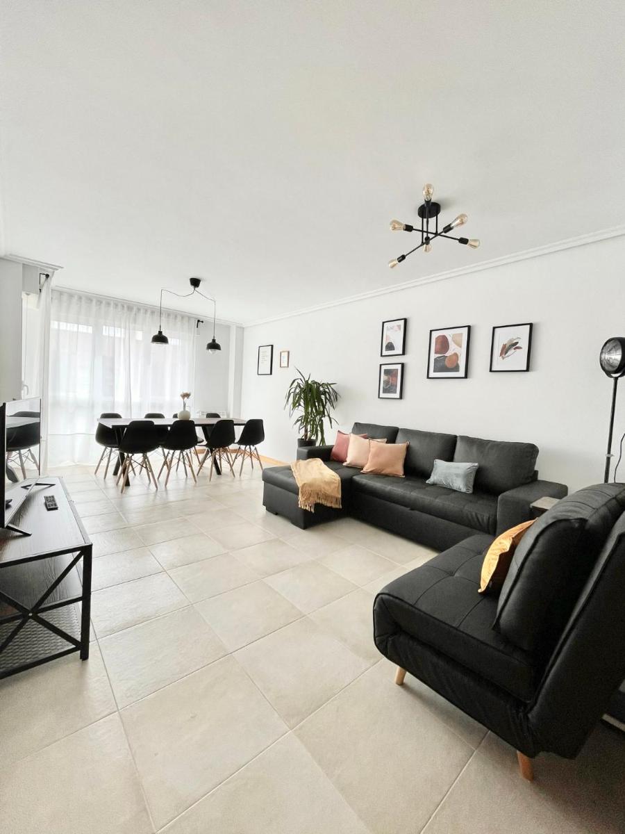 KEY HOUSE - Housity