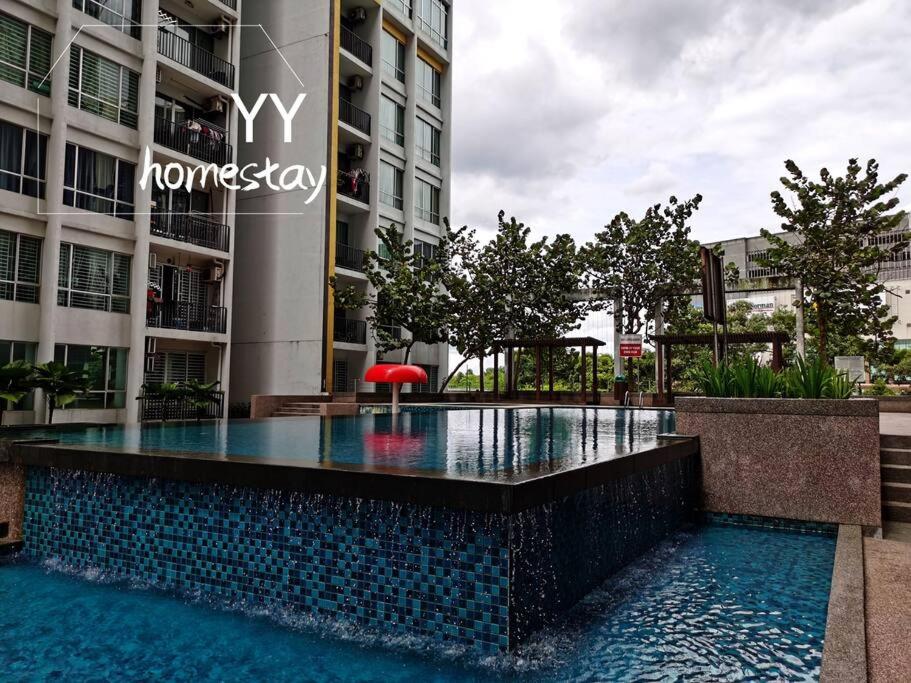 Cozy House Johor Bahru - 100Mbps Wifi - Paradigm - Sutera Area - Housity