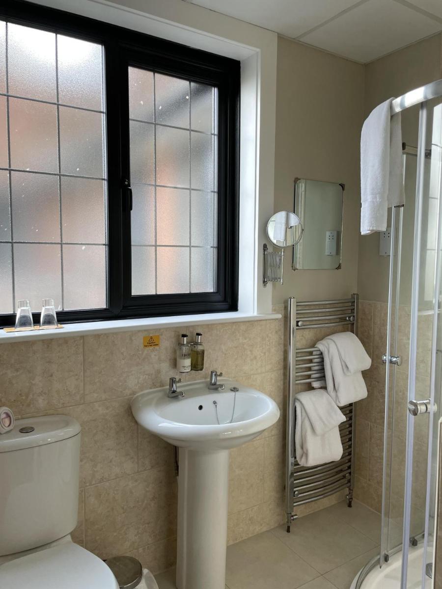 Knights Court - Housity