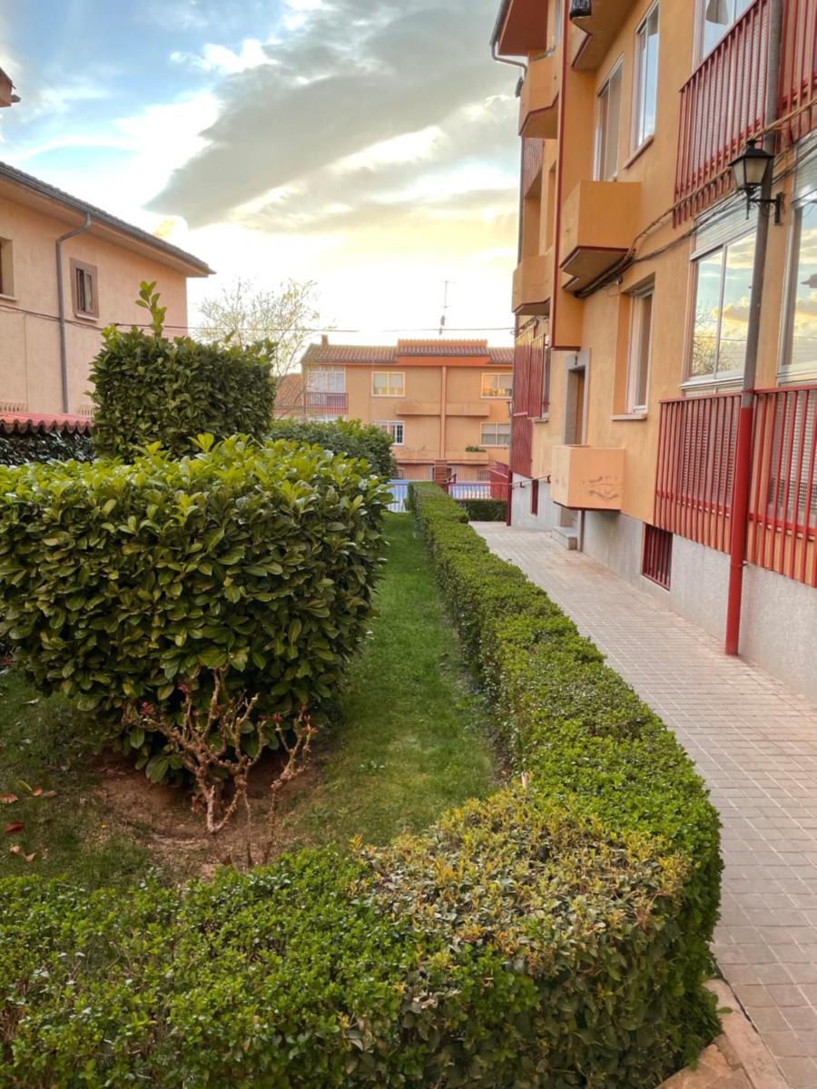 Apartamento Turístico Ávila VUT - Housity