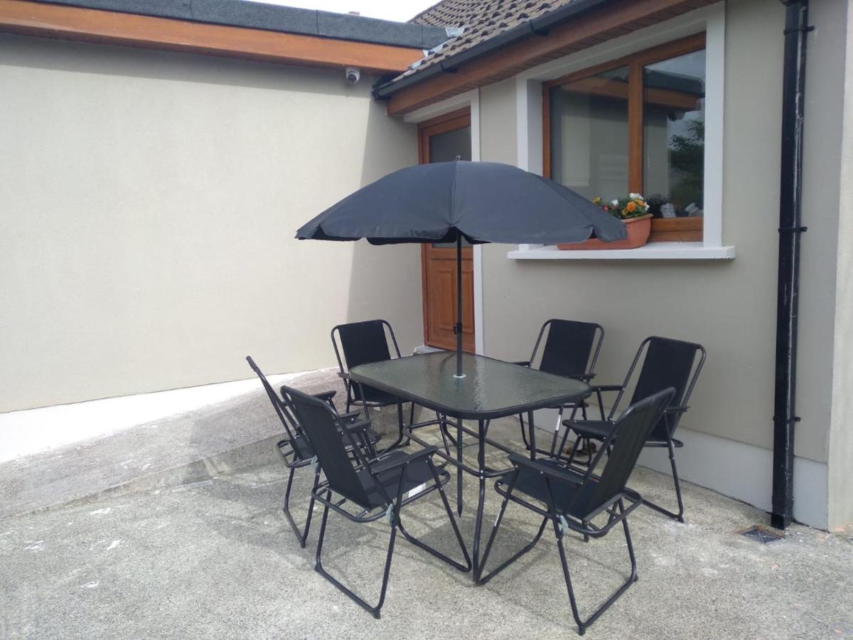 Brook Lane Cottage - Housity