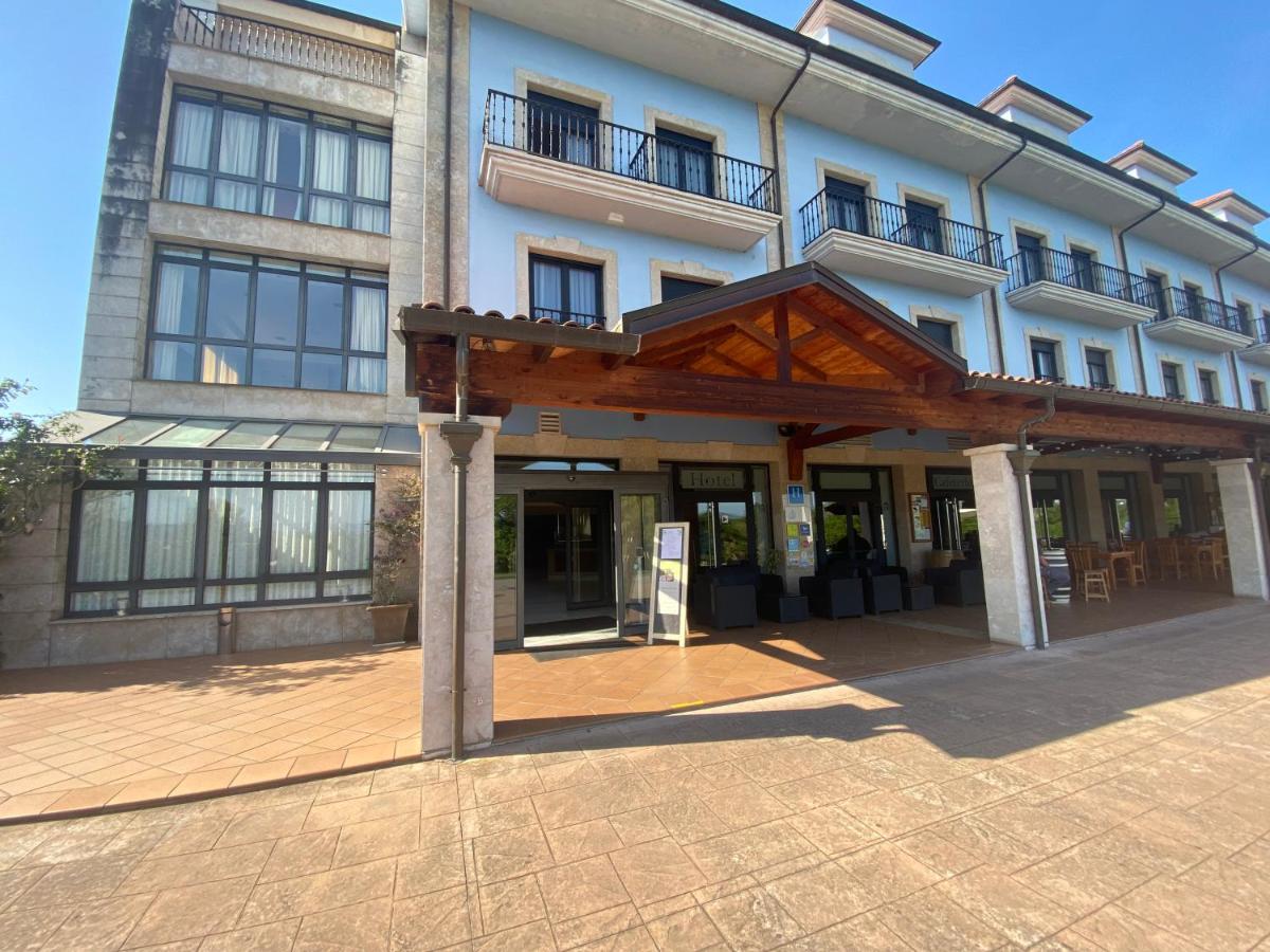 Hotel Cristina - Housity