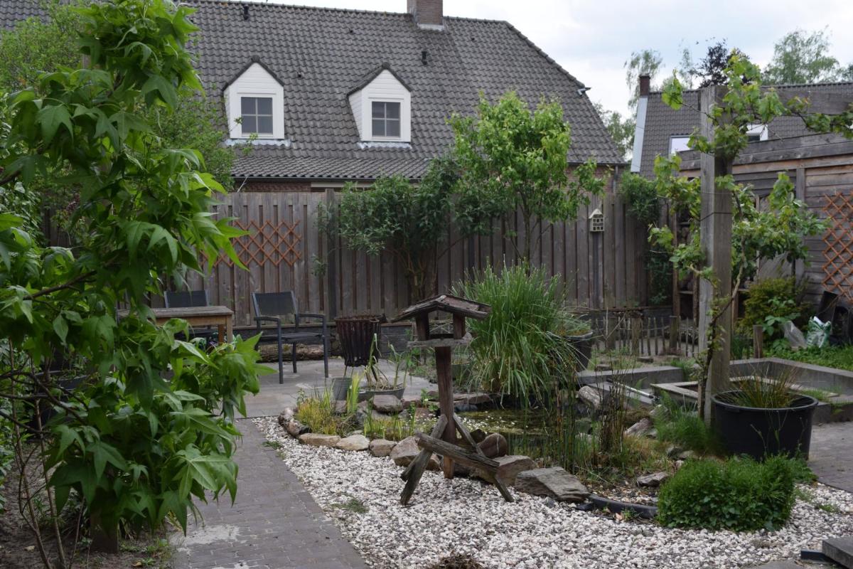 Van Gogh Village Nuenen - Housity