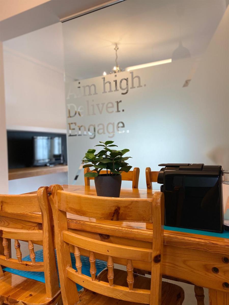 Small Gem Studio Athens, next to metro nomismatokopeio - Housity