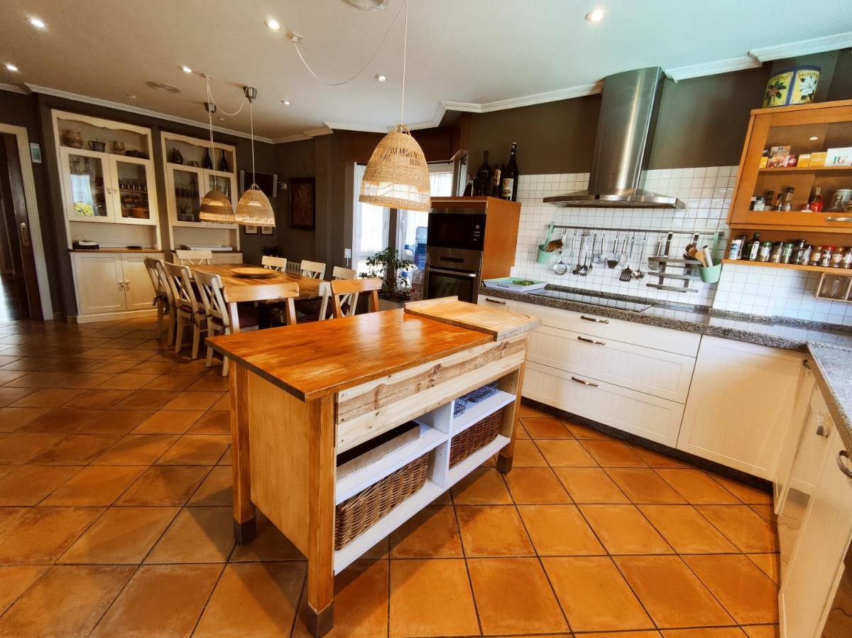 Suitetrails - HHC - Holidays House Compostela