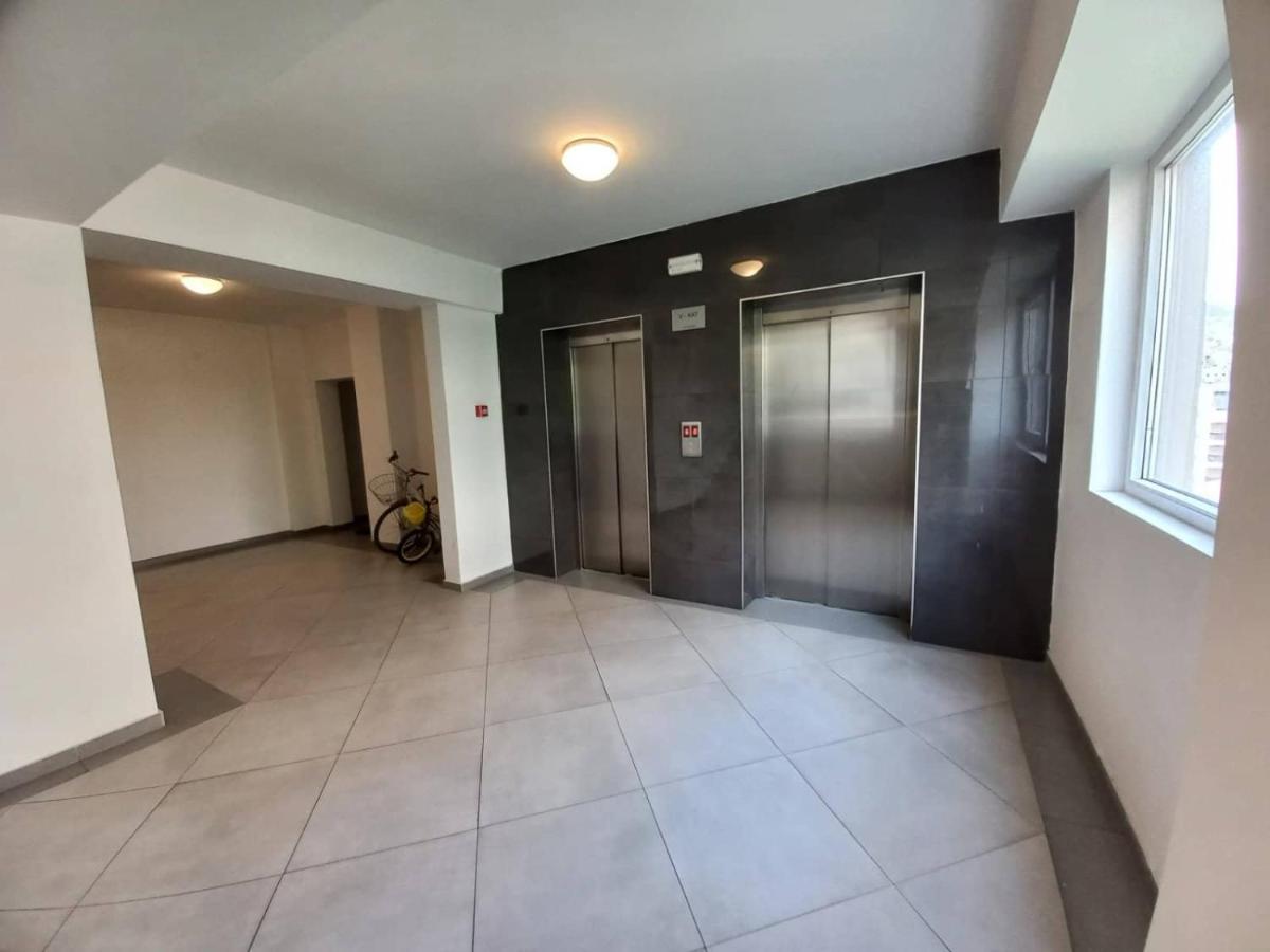 Korab's Apartment - Housity