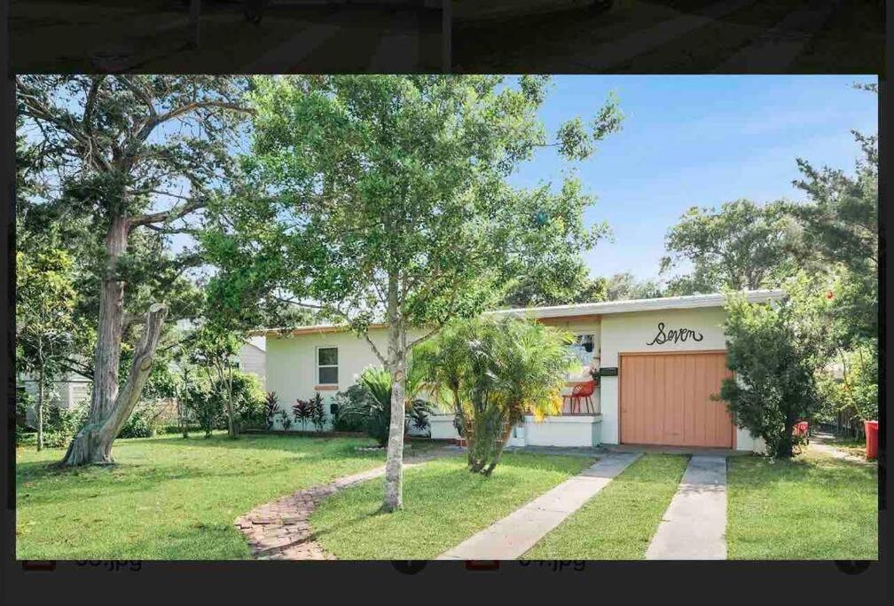 The Madonna Bungalow - Housity