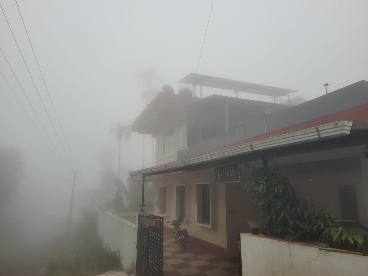 Mist Valley-Valathoor - Housity