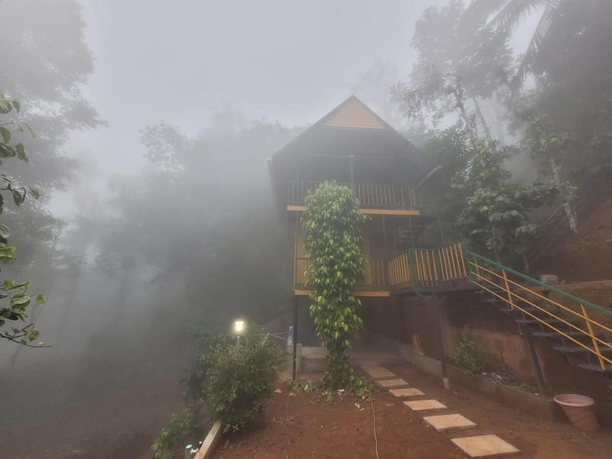 Mistvalley Hut - Housity
