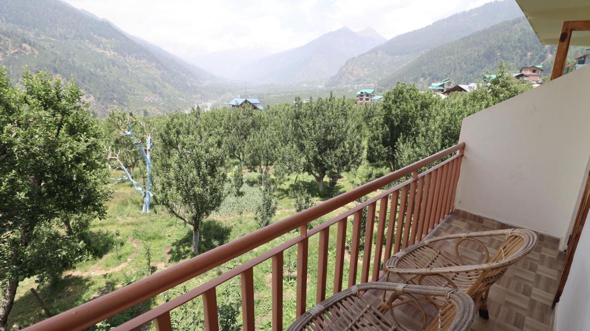 Sarthak Bed and Breakfast Beautiful Homestay with View - Housity