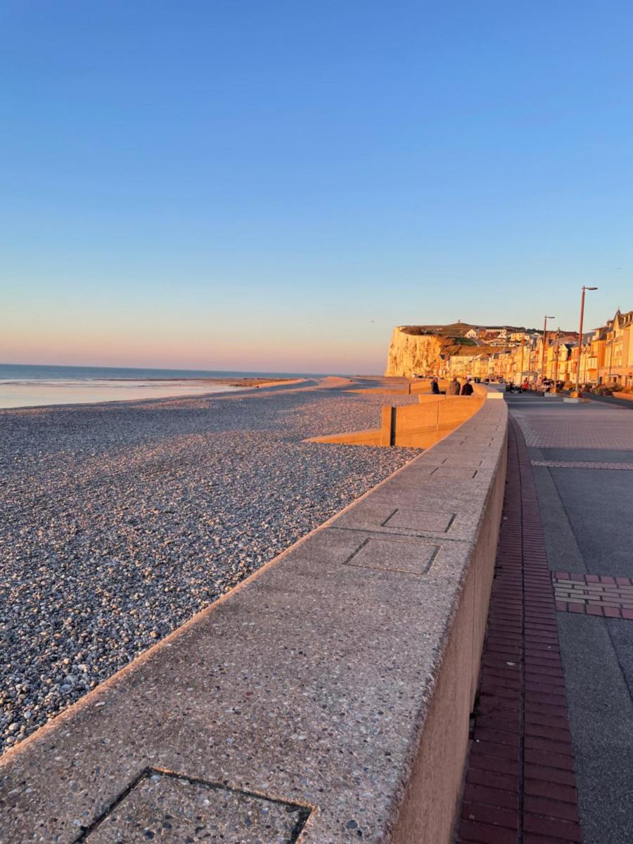 Appartement avec balcon vue mer, tout équipé - Housity