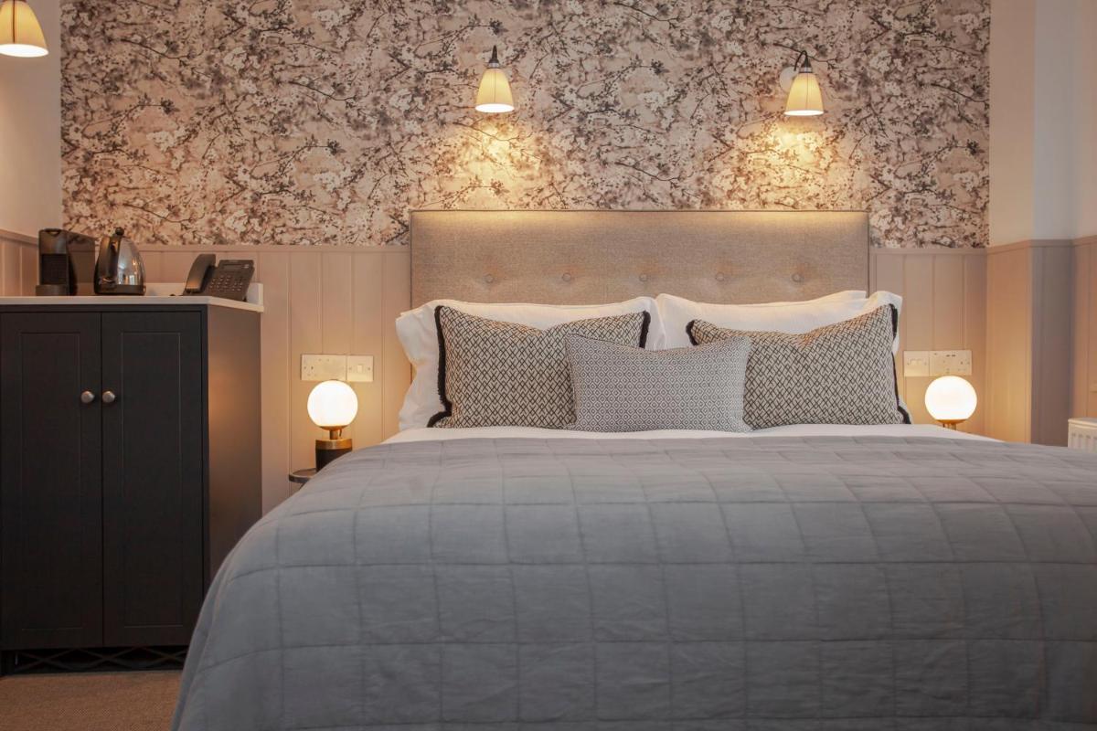 The King's Arms - Housity