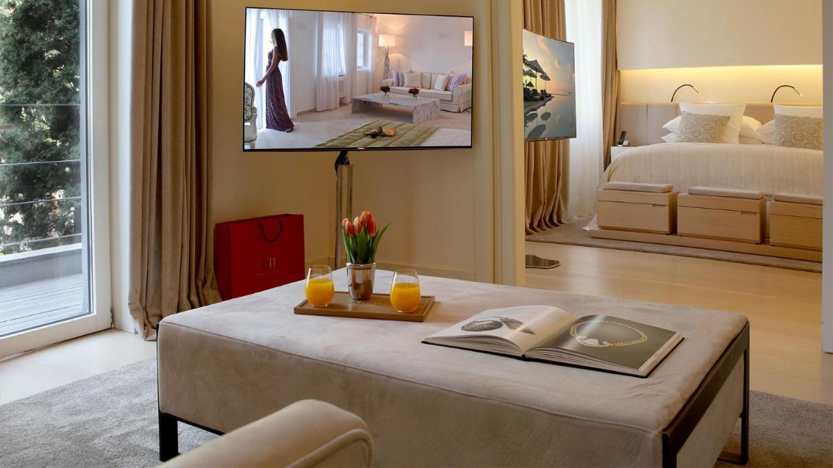 Cama o camas de una habitación en ABaC Restaurant Hotel Barcelona GL Monumento