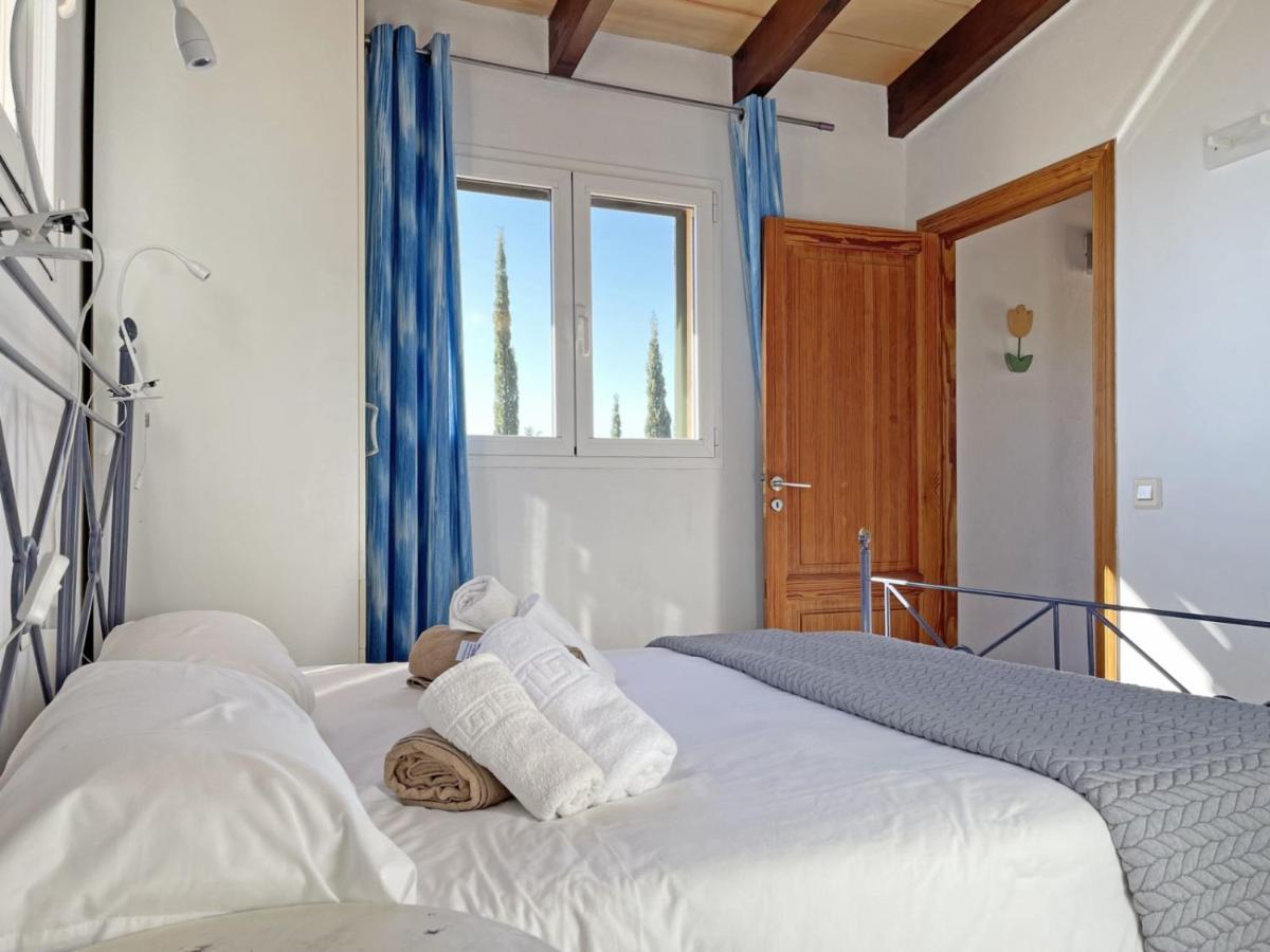 Finca Caseta Des Pradi Biel - Housity