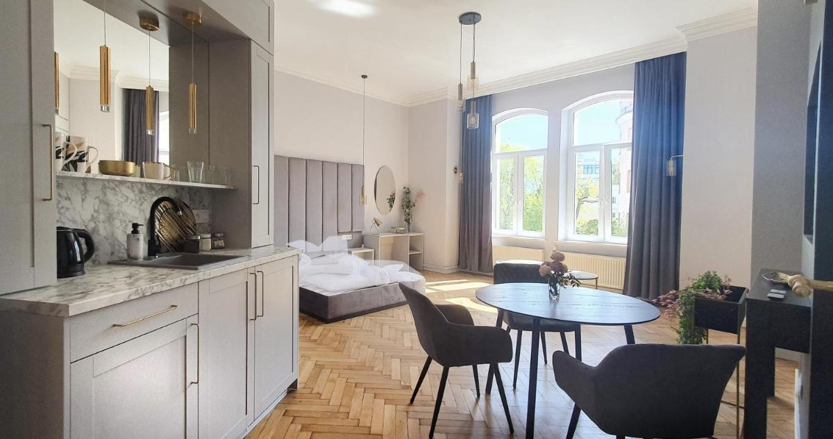 DK Premium Ballady i Romanse - Housity