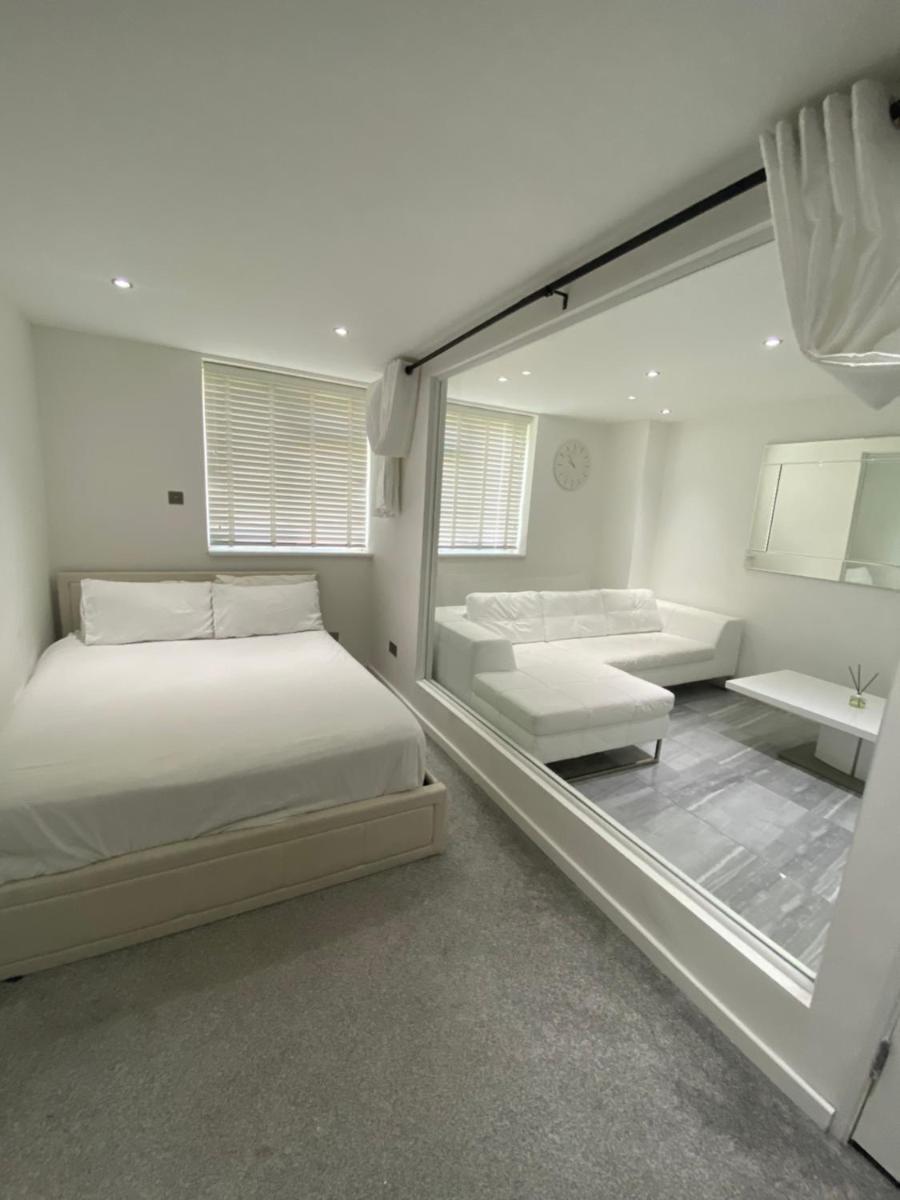 Luxurious high spec 1 bedroom apartment in London - Housity