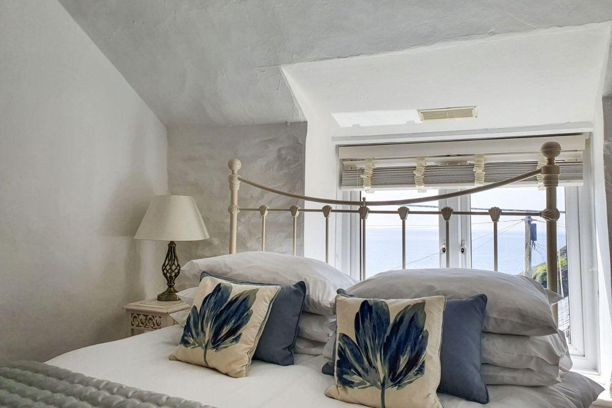 Ocean View, Portloe - Housity