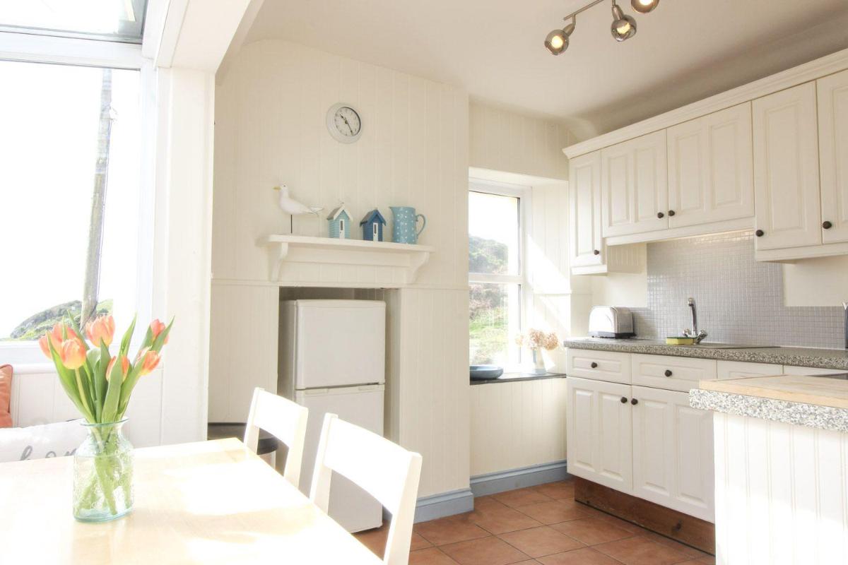 Ocean View, Portloe - Housity