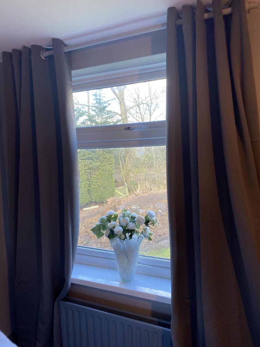 Stansted Airport Guest Rooms - Housity