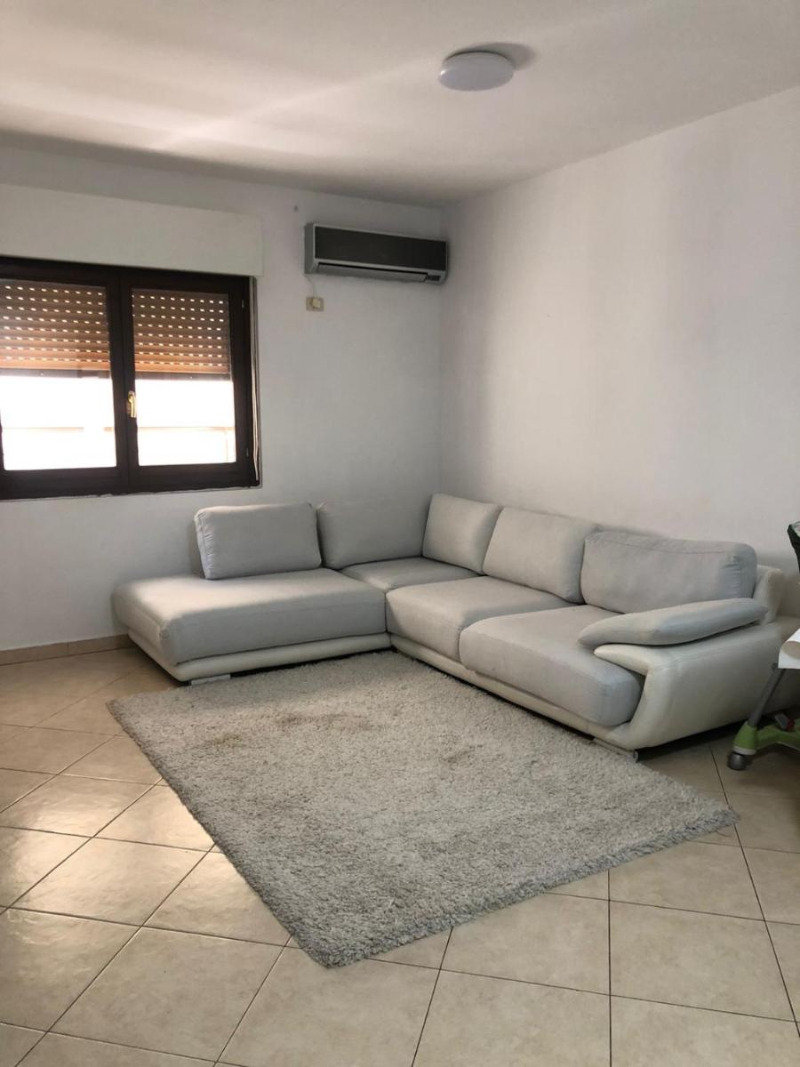 Lea Apartments -Air Albania Stadium - Housity