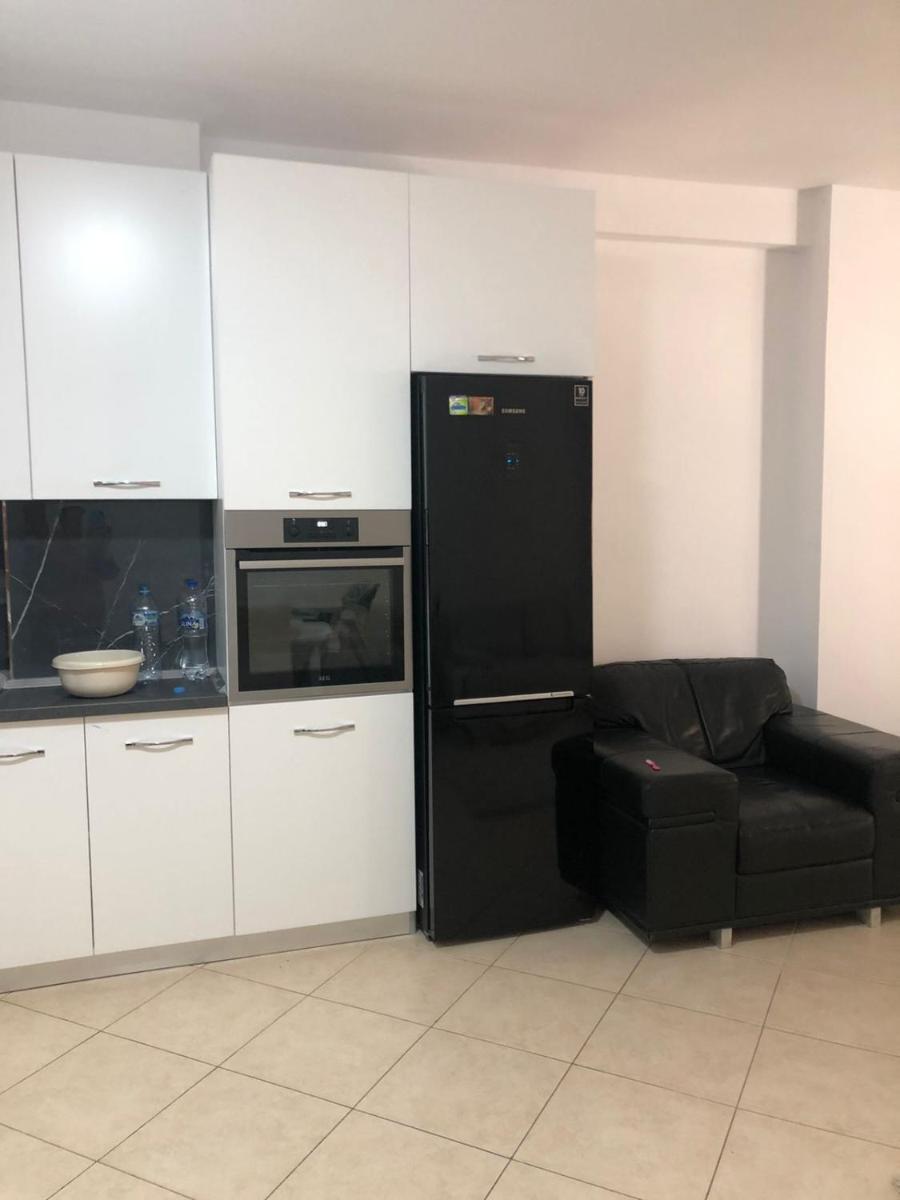 Lea Apartments -Air Albania Stadium - Housity