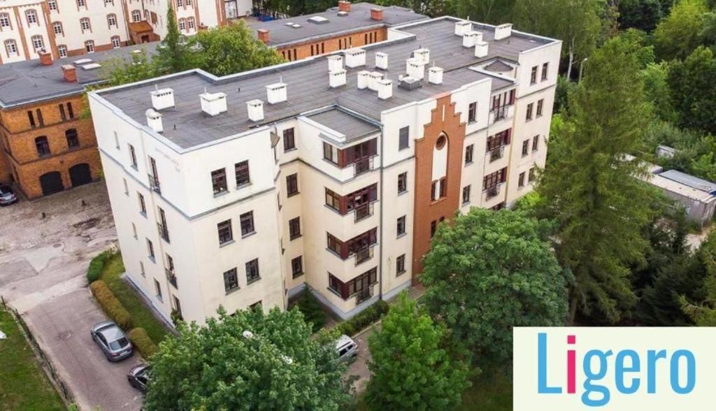 Apartament nad jeziorem długim - Housity
