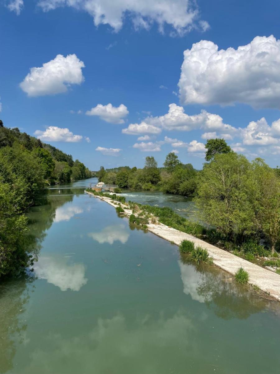 Le Moulin de cherré gîte bleu - Housity