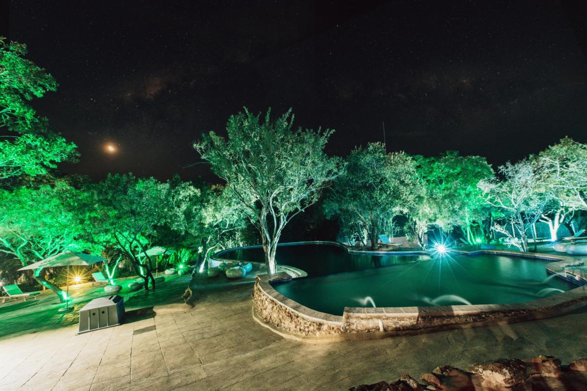 Pecan Bush Lodge - Housity