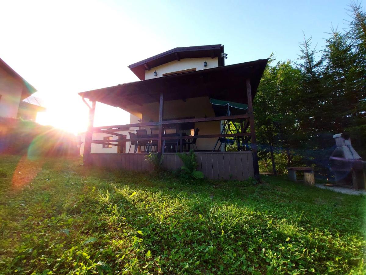 C House - Housity