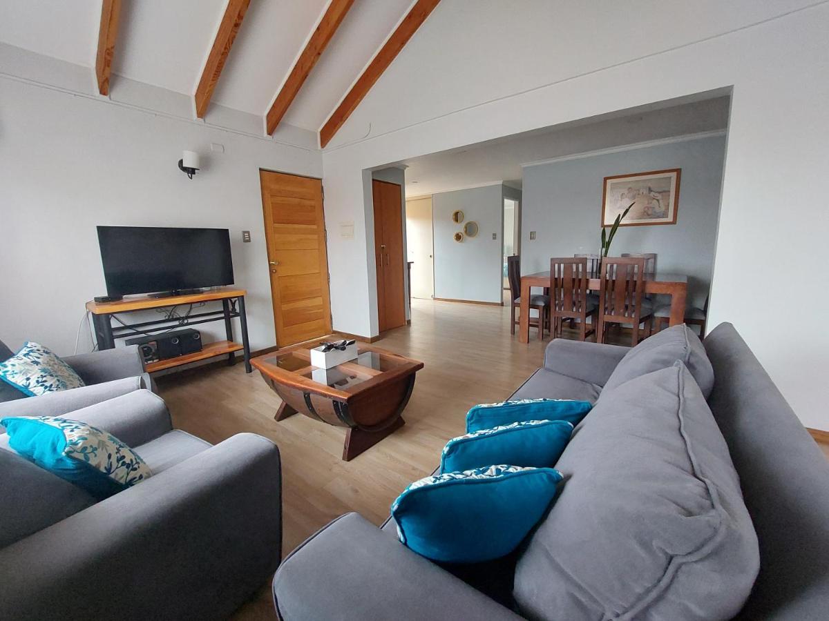 Amplia casa en sector residencial de La Serena. - Housity