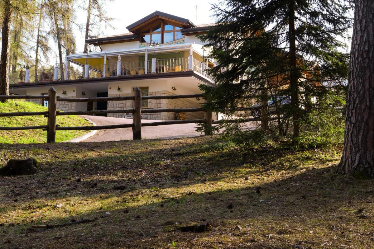 hotel Parco Pineta - Housity