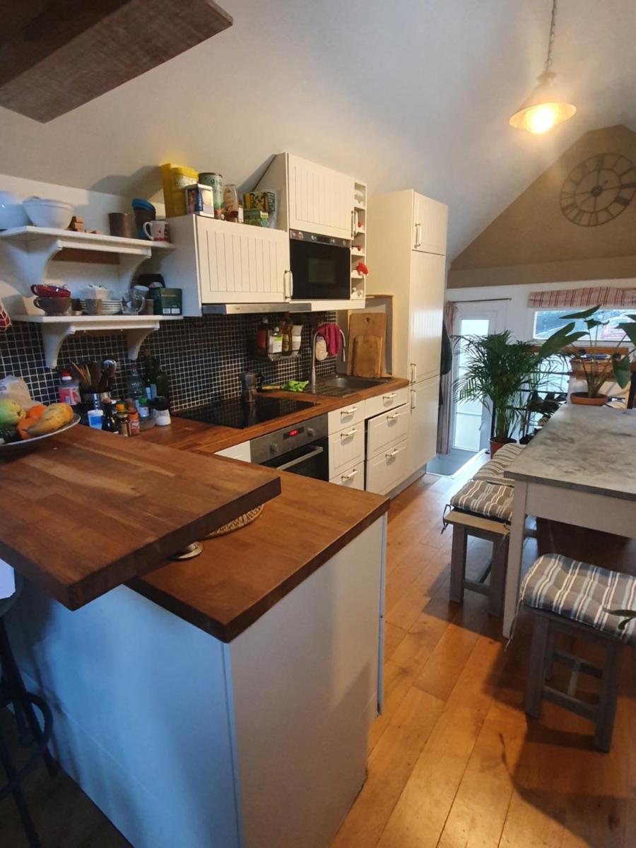 Unique and cosy house located in Paris center - Housity