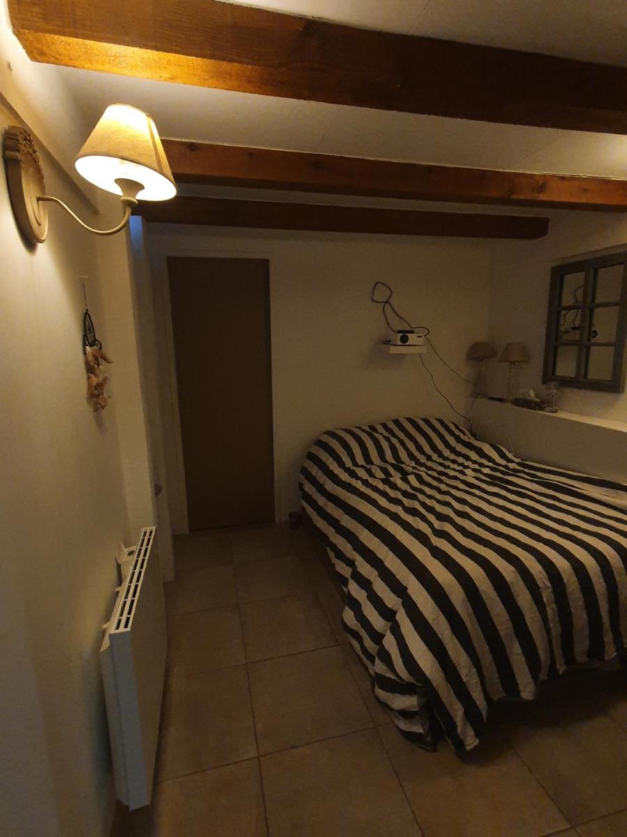 Unique and cosy house located in Paris center - Housity