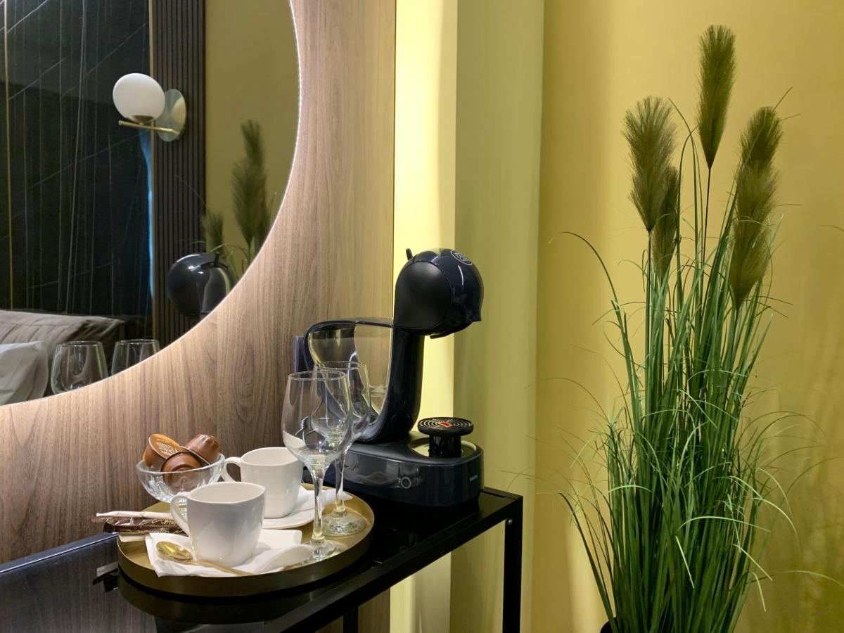 Luxury Sahara Noir Mamaia Nord - Housity
