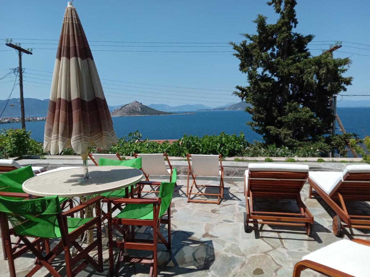 Fantastic House with a Wonderful View of the Sea - Housity