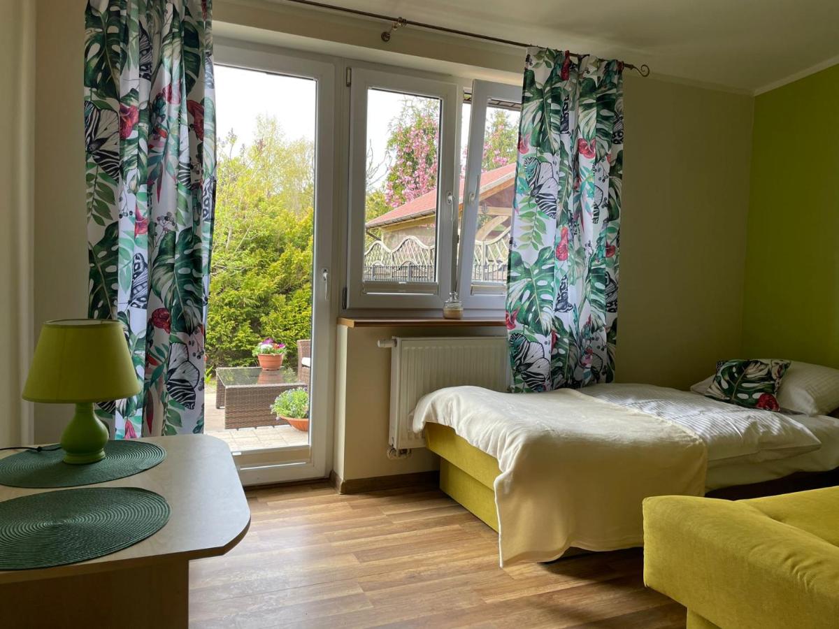 Domek Zielony - Housity