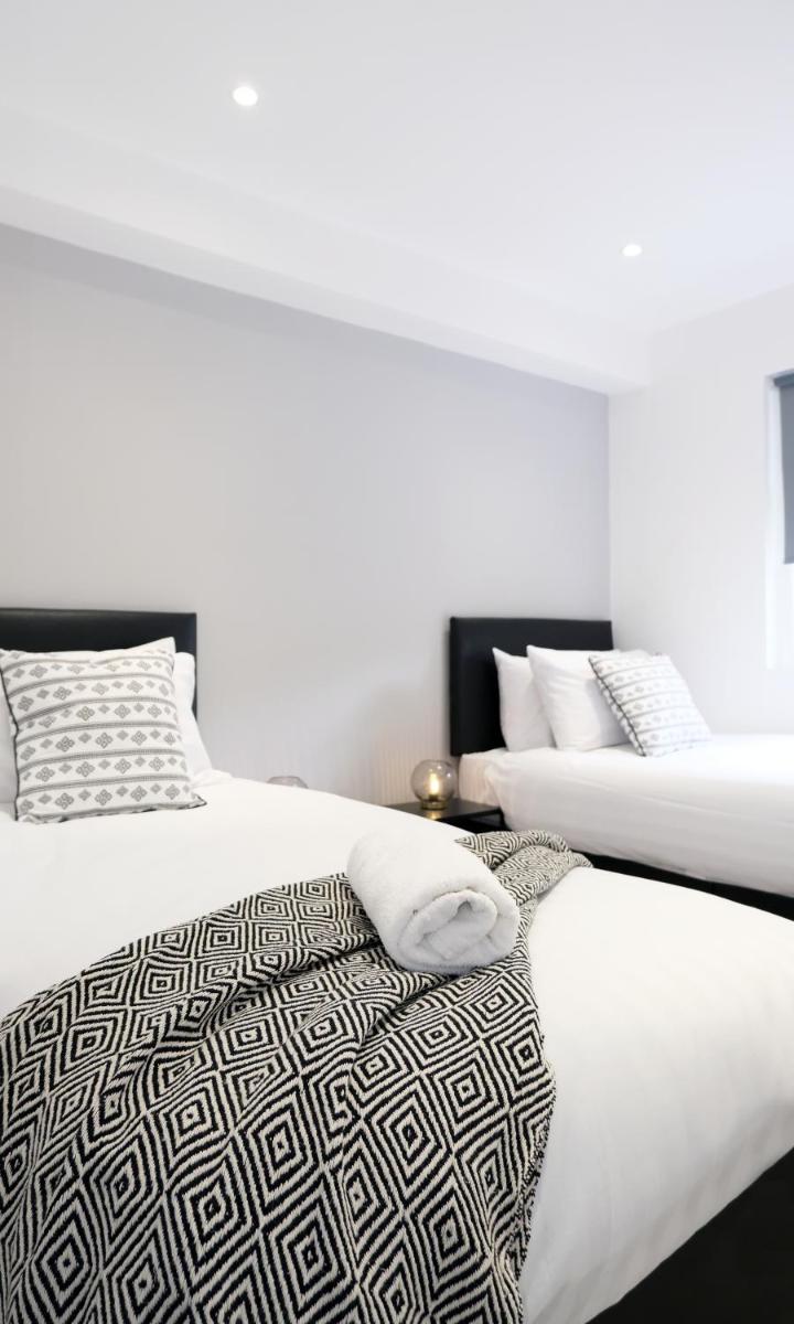 The Kop End Hotel by Serviced Living Liverpool - Housity