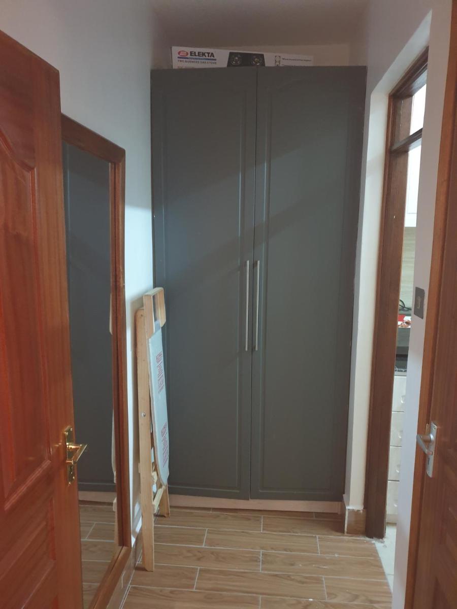 Lovely 2 and 1 bedroom guest units Karen - Housity