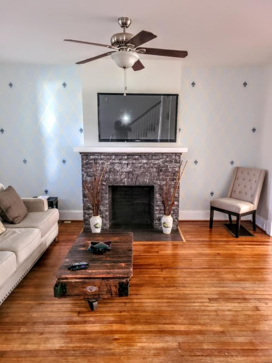 Colorful & Cozy 3-Bedroom Home in RVA - Housity