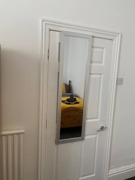 Blessed Roker home with free parking. - Housity