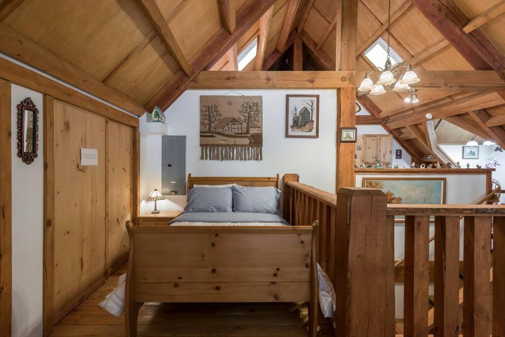 Owl Street Lodge - Housity